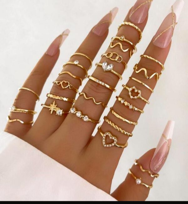 Lot de 28 Bagues